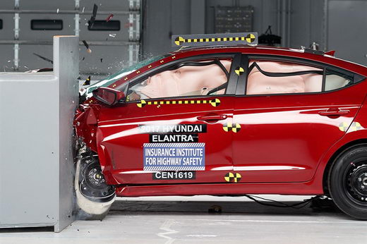 המכוניות הבטוחות ביותר לשנת 2016 יונדאי אלנטרה